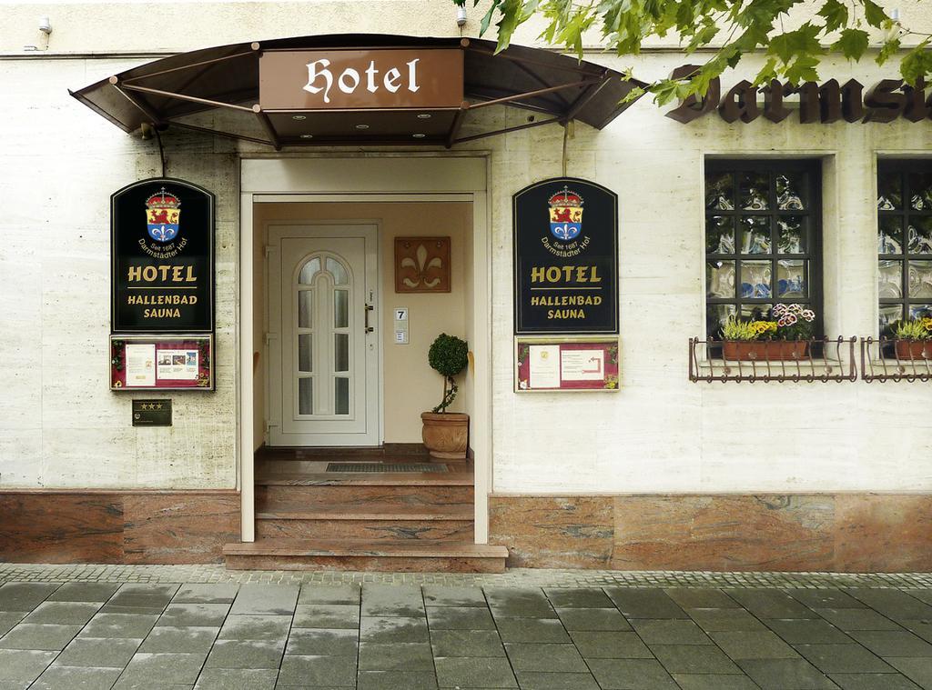 Hotel Am Schloss Darmstaedter Hof باد هومبرغ فور دير هوه المظهر الخارجي الصورة